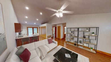 1216 W Ash St, Unit NA in Springfield, IL - Building Photo - Building Photo