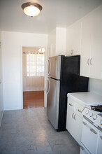 5763 Corbett St, Unit Corbett Condo in Los Angeles, CA - Building Photo - Building Photo