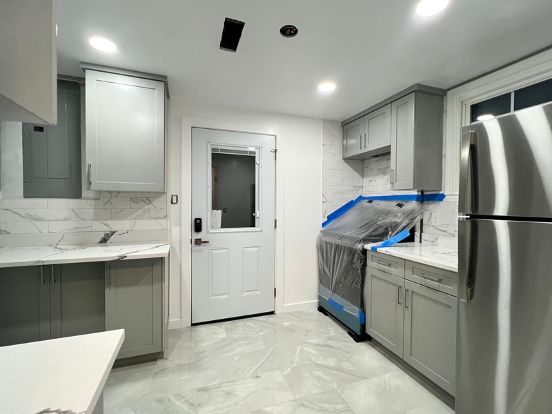 706 S Greenthorn Ave in Sterling, VA - Building Photo