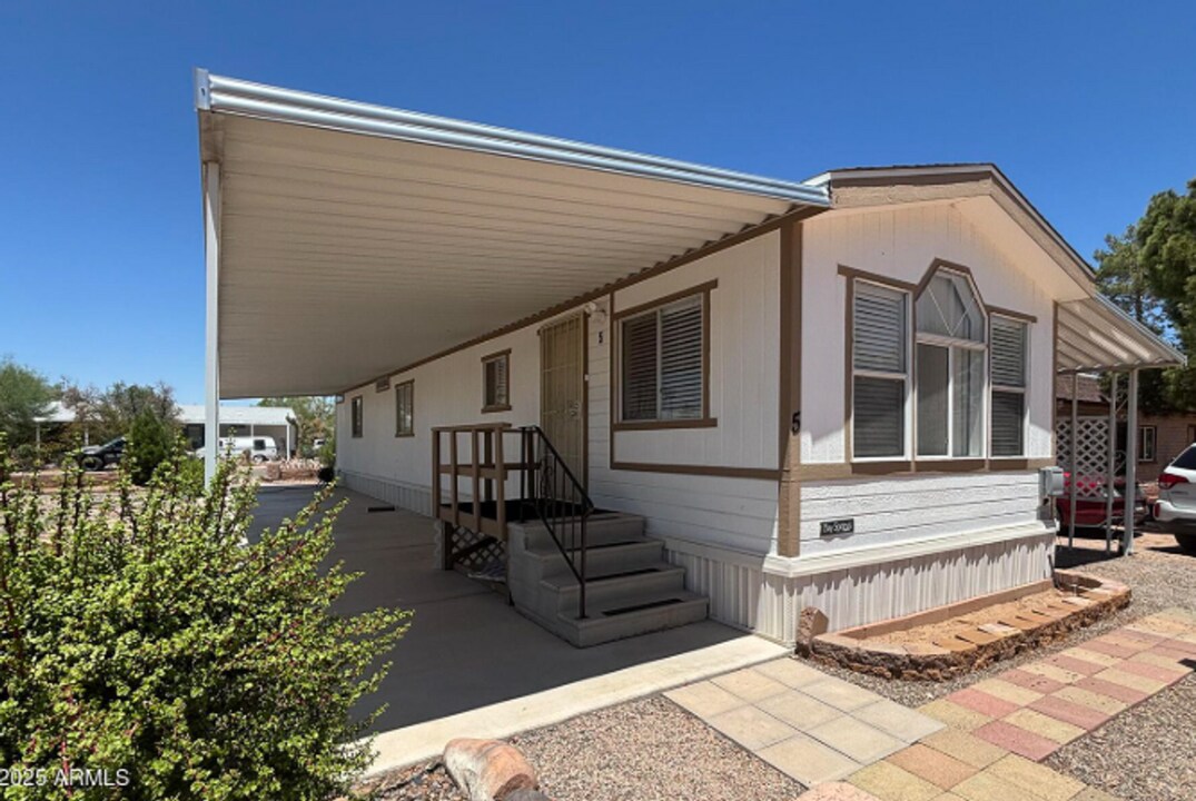 10122 E Illini St in Mesa, AZ - Building Photo