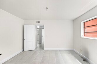 1880 SW 17th Ave in Miami, FL - Building Photo - Building Photo