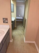 129 Dutch Island Dr in Savannah, GA - Building Photo - Building Photo