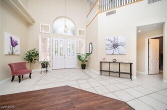 9660 Drayton Ave in Las Vegas, NV - Building Photo - Building Photo