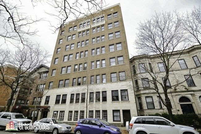 816 W Lakeside Pl, Unit A05C