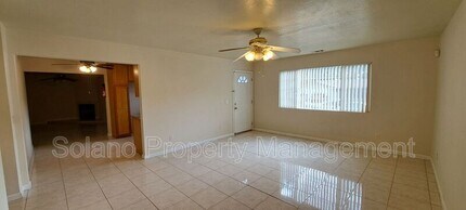 355 Spindrift Way in Vacaville, CA - Building Photo - Building Photo