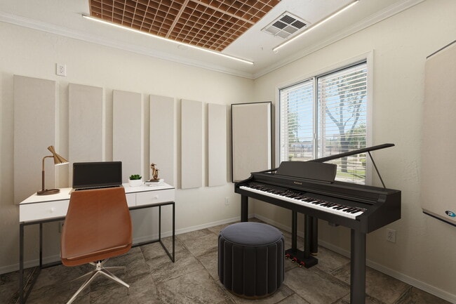 109 W Commerce Ct in Gilbert, AZ - Building Photo - Building Photo