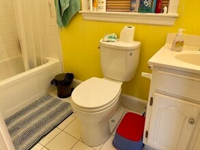 59 Prince St, Unit 1 in Brookline, MA - Foto de edificio - Building Photo