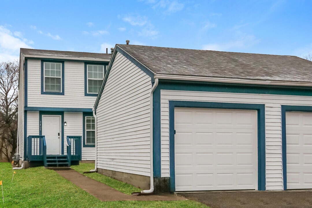 2405 Edmonton Rd in Columbus, OH - Building Photo