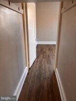 125 E Bettlewood Ave in Oaklyn, NJ - Building Photo