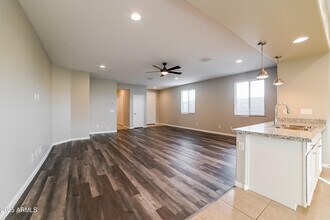 12407 W State Ave in Glendale, AZ - Building Photo - Building Photo