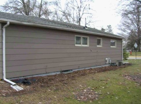 703 N Gran St NW in Evansville, MN - Foto de edificio - Building Photo