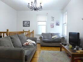 822 Parker St, Unit 1 in Boston, MA - Building Photo