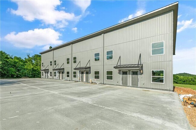 property at 18398-18371 US-71