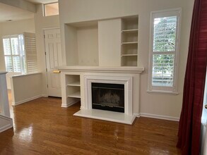 202 Everett Ave in Palo Alto, CA - Building Photo - Building Photo