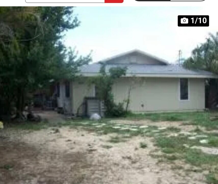 6221 Pinetree Ave in Panama City, FL - Building Photo