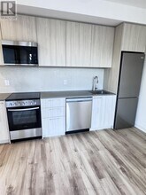 7439 Kingston Rd in Toronto, ON - Building Photo - Building Photo