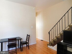 2025 N Gratz St in Philadelphia, PA - Building Photo - Building Photo