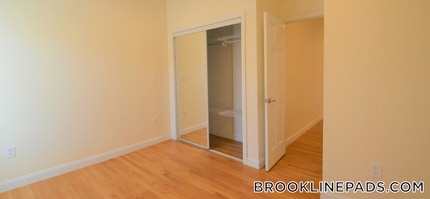 1801 Beacon St in Brookline, MA - Building Photo - Building Photo