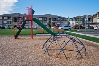 Baseline Woods in Beaverton, OR - Foto de edificio - Building Photo
