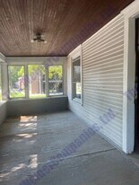 105 N Coler Ave in Urbana, IL - Building Photo