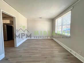 1018 Munsen Spring Dr in Columbia, SC - Building Photo - Building Photo