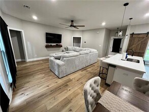 40773 Hayes Rd in Slidell, LA - Building Photo - Building Photo