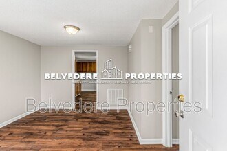 110 S Raleigh St in Greensboro, NC - Building Photo - Building Photo