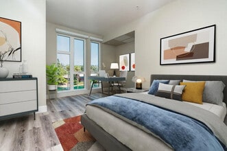 1250 Lakeside Dr in Sunnyvale, CA - Building Photo - Building Photo