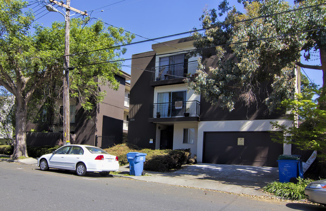 2433 Grant St in Berkeley, CA - Building Photo - Building Photo