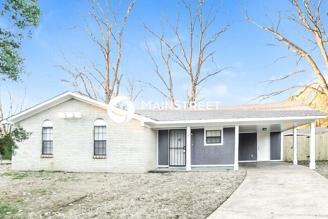 property at 5325 Longwood Cove