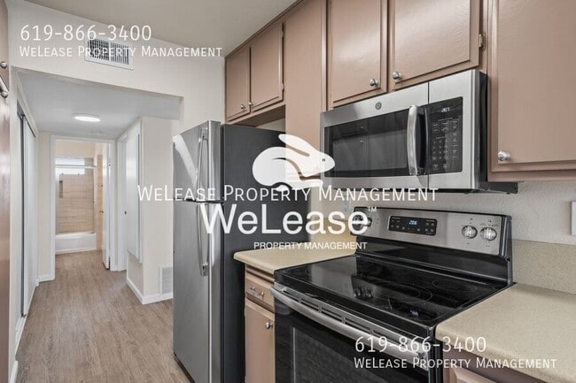 450 W Vermont Ave in Escondido, CA - Building Photo - Building Photo