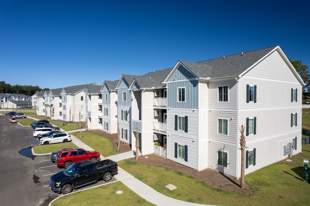 Pointe Grand Savannah Apartments in Port Wentworth, GA
