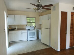 607 S Summerlin Ave, Unit 2 in Orlando, FL - Building Photo - Building Photo