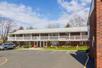 Virginia Court Apartments in Long Branch, NJ - Foto de edificio - Building Photo