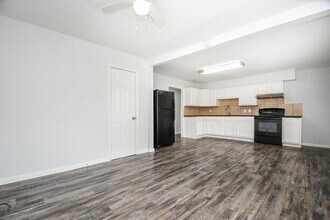 941 Lucky St in Houston, TX - Building Photo - Building Photo