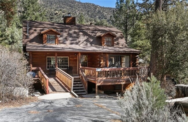 property at 15921 Wildwood Dr