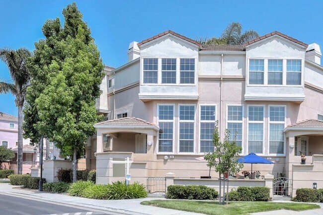 402 Terra Mesa Way in Milpitas, CA - Building Photo - Building Photo