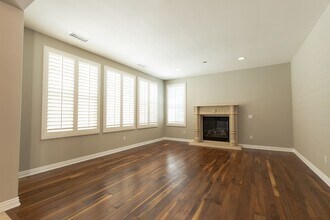 2925 Dove Canyon Dr in Oxnard, CA - Building Photo - Building Photo