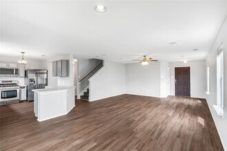 11307 Sugar Bowl Dr in Tomball, TX - Building Photo - Building Photo