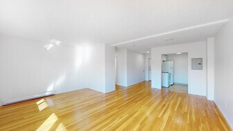 515 Highland Ave, Unit 31 in Malden, MA - Building Photo