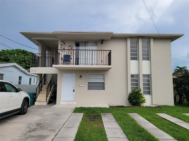 3425 SW 89th Ave