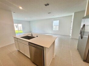 3567 Kimbrough Dr in Lake Wales, FL - Foto de edificio - Building Photo