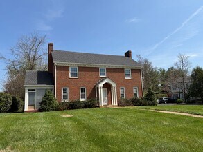 4102 Peakland Pl in Lynchburg, VA - Building Photo - Building Photo