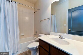 8017 Sport View Rd in Summerfield, MD - Building Photo - Building Photo