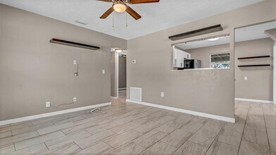 4529 73rd St N in St. Petersburg, FL - Building Photo - Building Photo