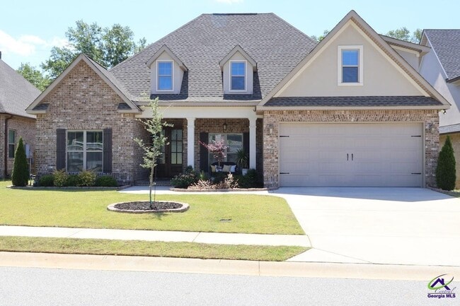 property at 214 Landings Pointe Ln