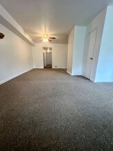 1635 Griffith St in Philadelphia, PA - Building Photo - Building Photo