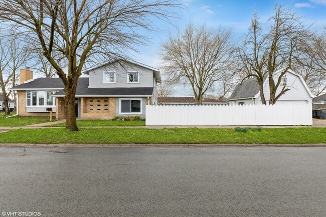 3454 Monroe St in Lansing, IL - Building Photo - Building Photo