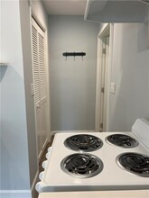 627 Jepson Ln-Unit -1 in Middletown, RI - Building Photo - Building Photo