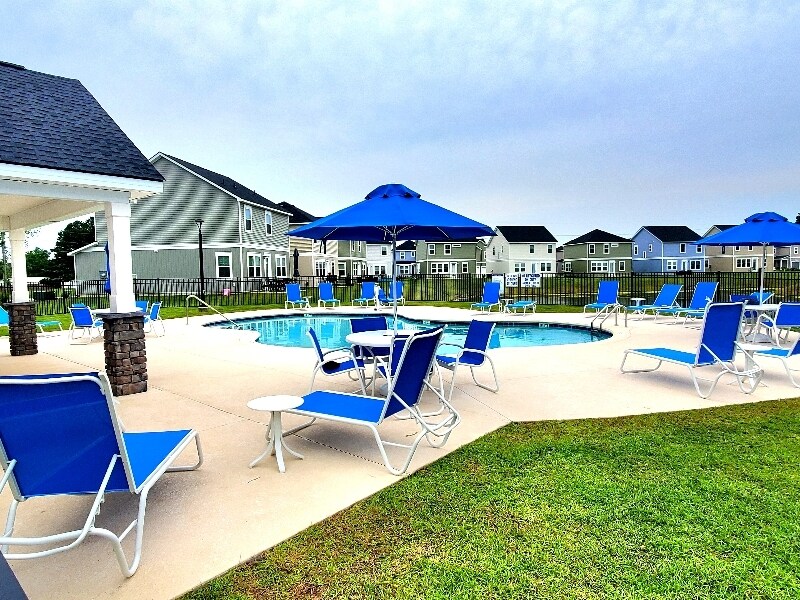 400 Southern Wren Wy in Little River, SC - Building Photo